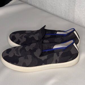 Rothy’s Slip On Camo Black and Gray Camouflage Loafers size 8